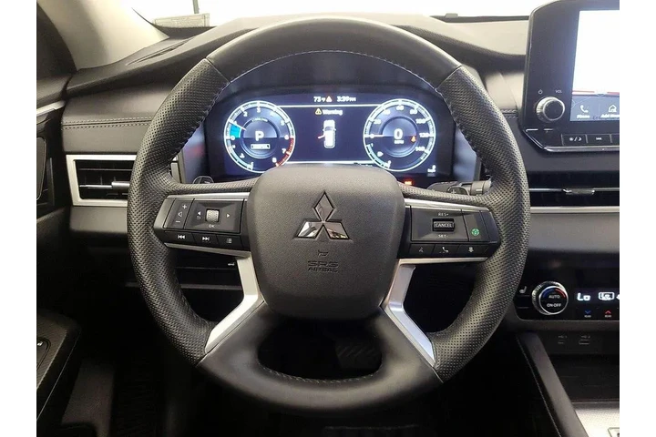 $27998 : Mitsubishi Outlander 2024 SE image 10