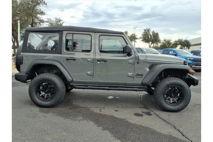 $25599 : Jeep Wrangler Unlimited 2022 image 6