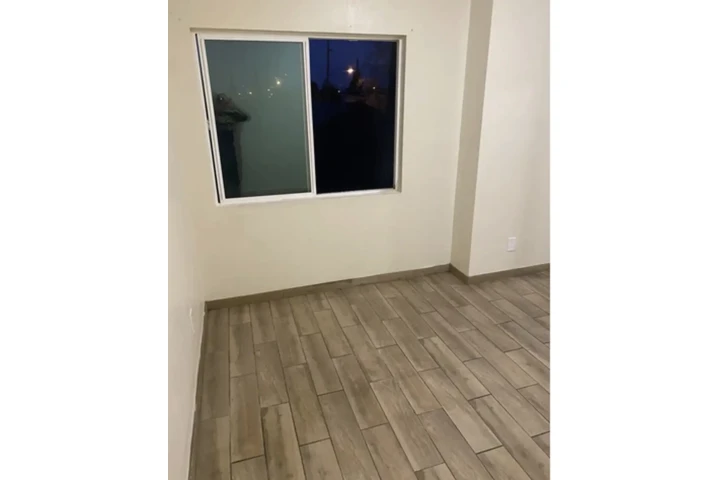 $850 : RENTO CUARTO GRANDE image 6