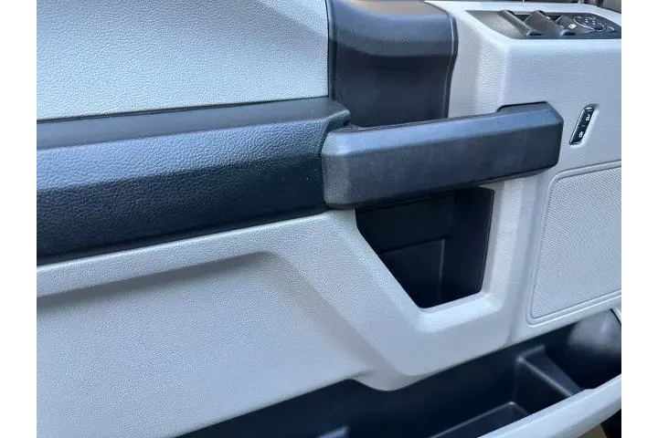 $16990 : Ford F-150 2018 4x2 Lariat 4 image 10