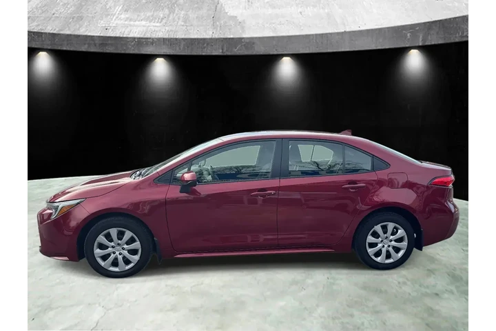 $19985 : Toyota Corolla Hybrid 2024 S image 6