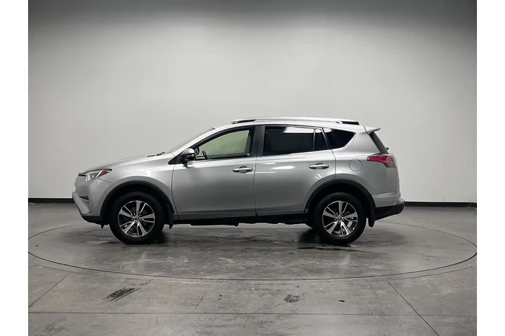 $18962 : Toyota RAV4 2018 AWD XLE 4dr image 4