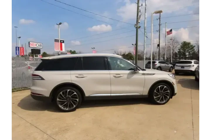 $29911 : Lincoln Aviator 2021 AWD Res image 8