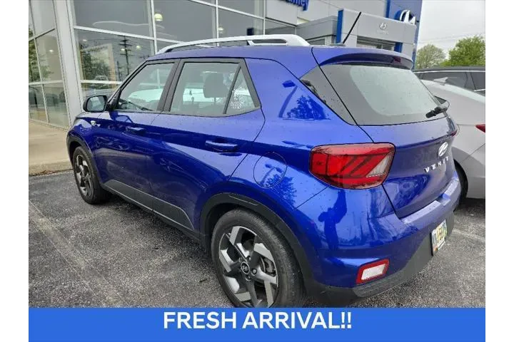 $19164 : Hyundai VENUE 2023 Limited 4 image 5