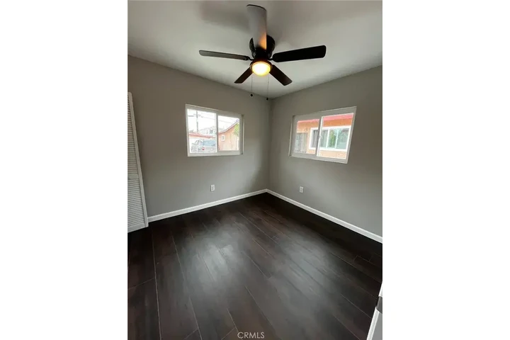 $1550 : Huntington Park - 3 Bed / 1 image 2