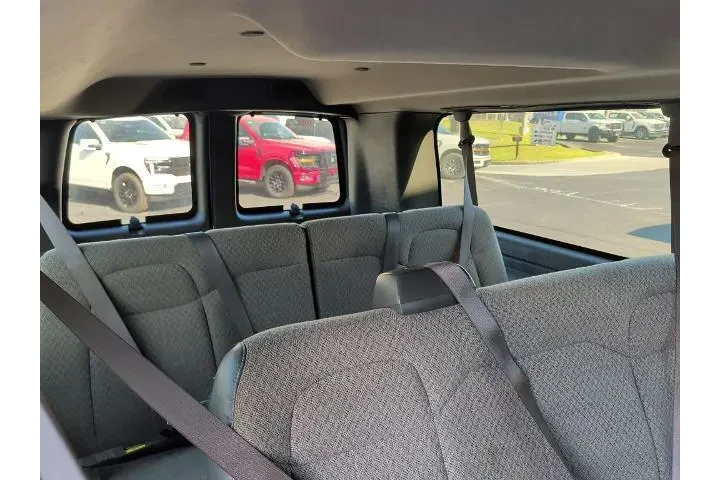 $40000 : Chevrolet Express 2024 LT 35 image 10
