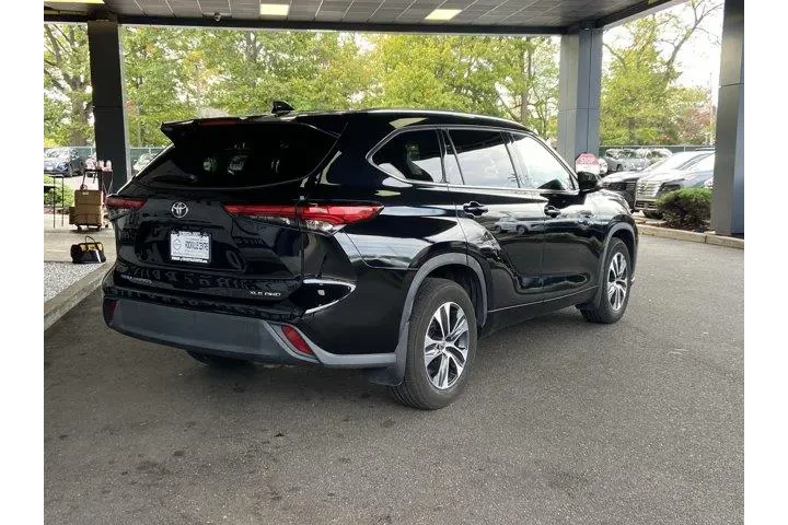 Toyota Highlander 2021 AWD X image 5