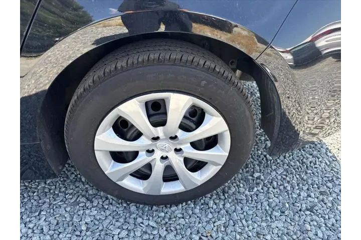 $23999 : Toyota Corolla 2025 LE 4dr S image 10