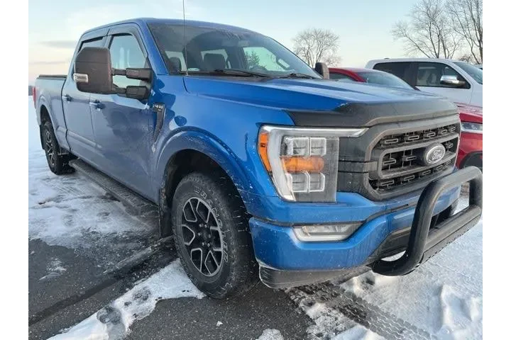 $32000 : Ford F-150 2021 4x4 XLT 4dr image 5