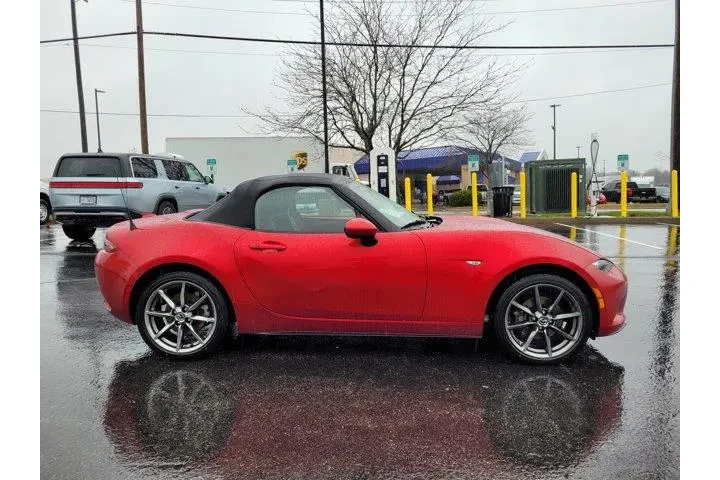$18998 : Mazda MX-5 Miata 2016 Grand image 2