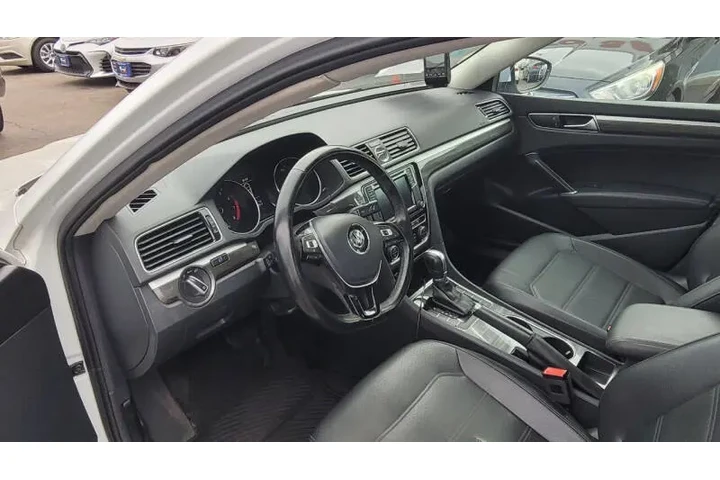 $10995 : 2017 Passat 1.8T SE image 8