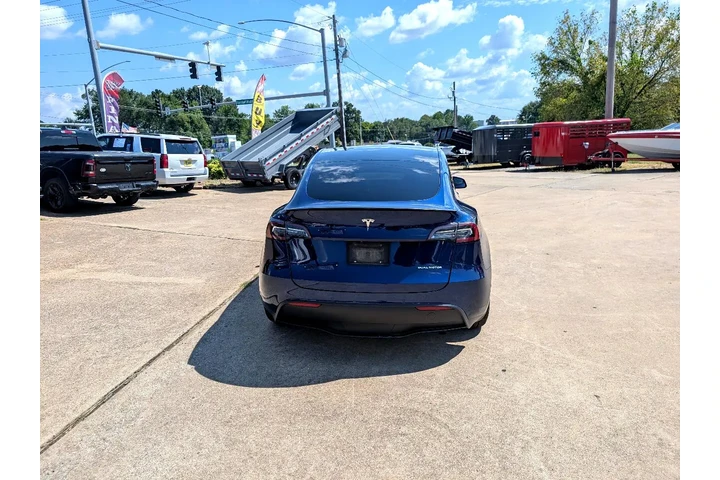 $23995 : 2020 Model Y image 6