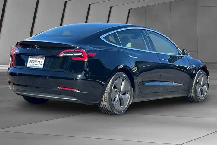 $18900 : Tesla Model 3 2020 Standard image 4