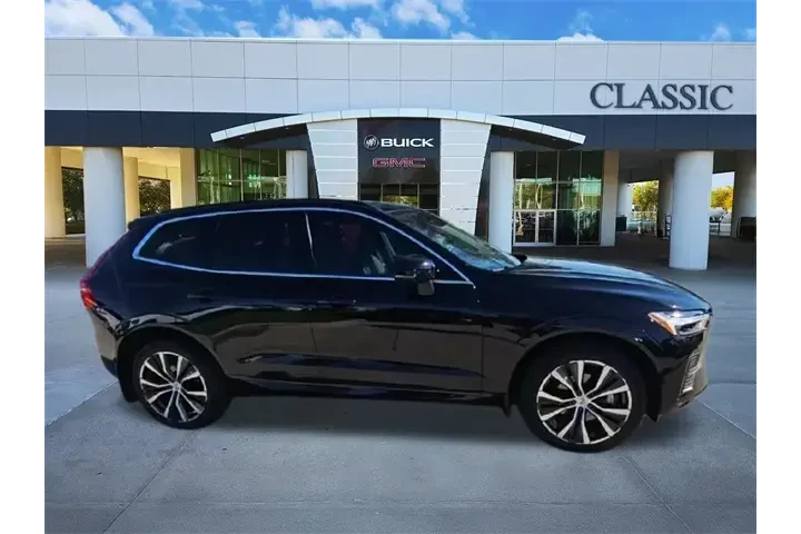 $28987 : Volvo XC60 2022 AWD B5 Momen image 2