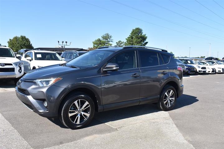 2018 RAV4 XLE image 1