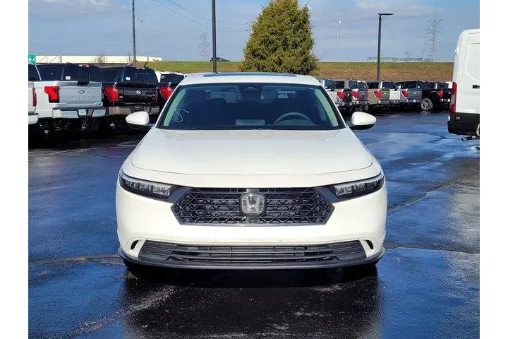 $25998 : Honda Accord 2024 EX 4dr Sed image 8