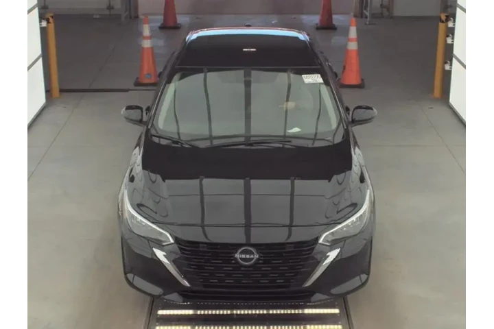 $18623 : Nissan Sentra 2024 SV 4dr Se image 2