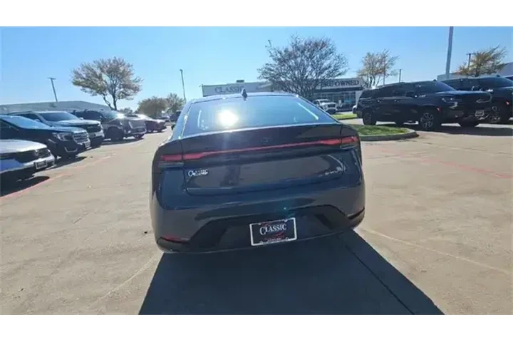 $25987 : Toyota Prius 2025 LE 4dr Hat image 7