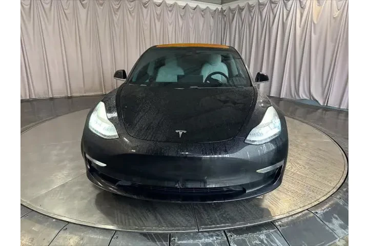 $15477 : Tesla Model 3 2018 Mid Range image 2