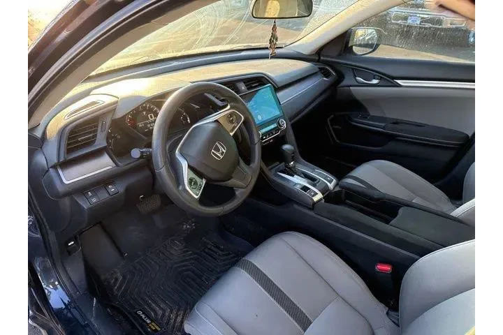 $14000 : Honda Civic 2016 LX 4dr Seda image 8