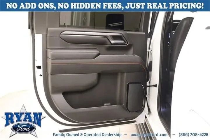 GMC Sierra 2500HD 2024 4x4 A image 9