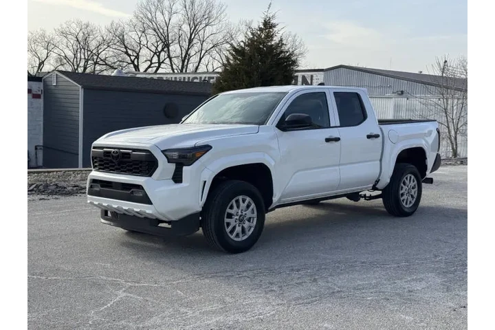 $32750 : 2025 Tacoma SR image 1