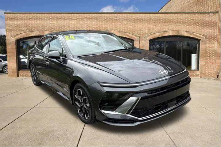 $25500 : Hyundai SONATA 2024 SEL 4dr image 1