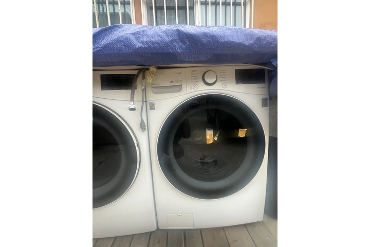 $1400 : Lavadora y secadora LG image 4