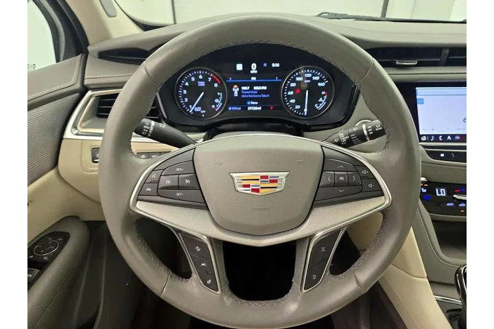$35998 : Cadillac XT5 2023 Premium Lu image 10