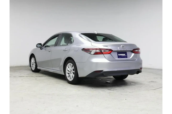 $23998 : Toyota Camry 2022 LE 4dr Sed image 2