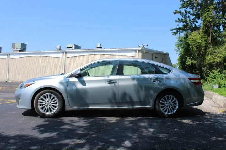 2015 Avalon Hybrid XLE Touring image 5