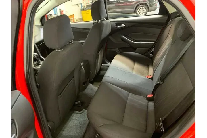 $15489 : Ford Focus 2016 SE 4dr Sedan image 5