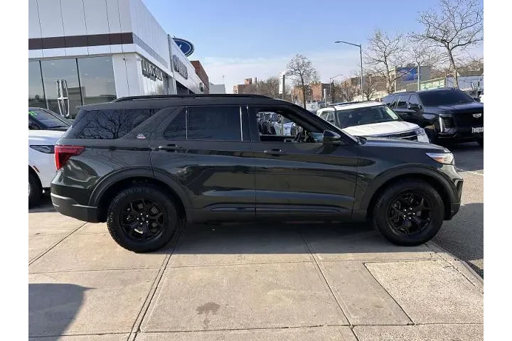 $35990 : Ford Explorer 2023 AWD Timbe image 2