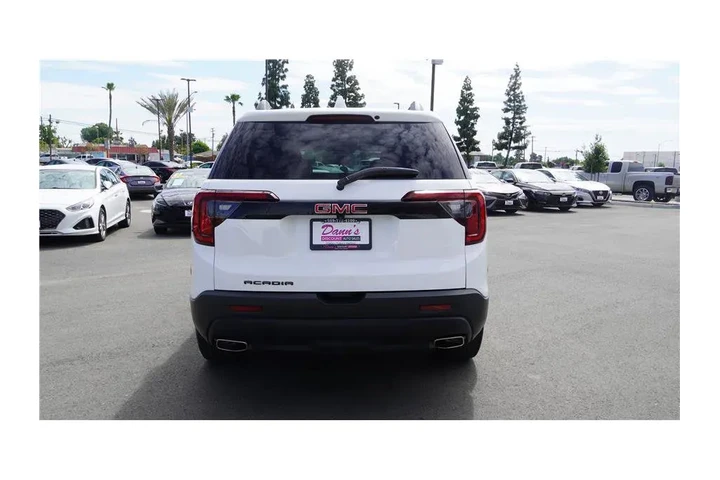 $27784 : 2023 Acadia SLE image 7