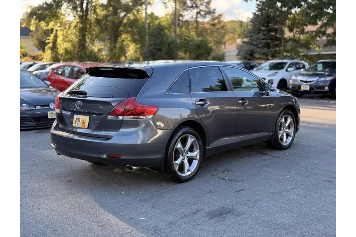 $11500 : 2015 Venza XLE image 7