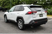 $24920 : Toyota RAV4 2024 XLE 4dr SUV thumbnail