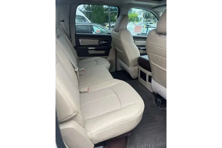 $24988 : Ram 1500 2018 4x4 Laramie 4d image 1