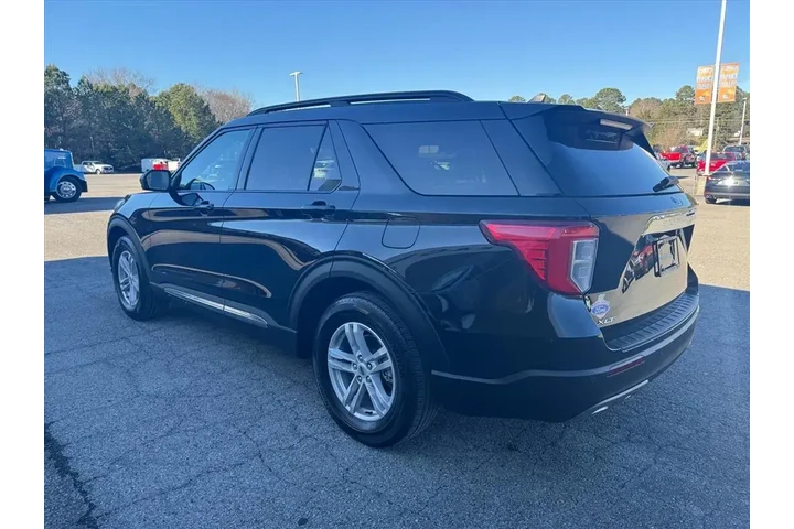 $29991 : Ford Explorer 2024 XLT 4dr S image 6