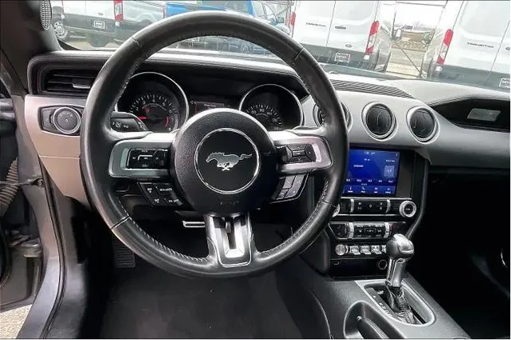 $24186 : Ford Mustang 2022 EcoBoost P image 5