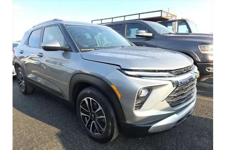 $22993 : Chevrolet Trailblazer 2025 L image 3