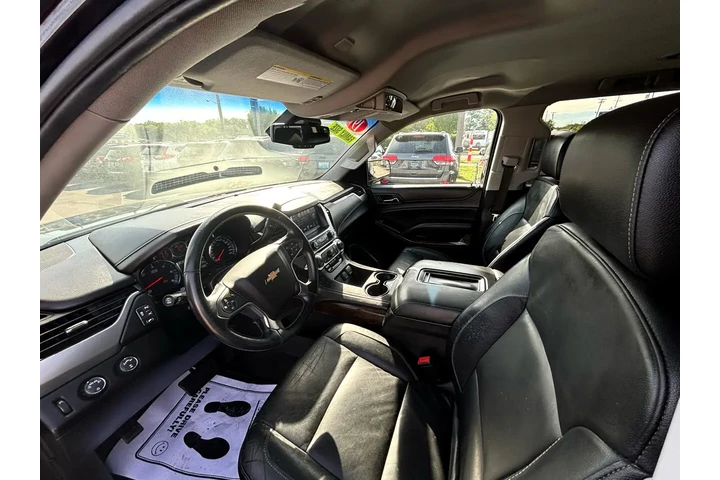 $26980 : 2019 Suburban 4WD 4dr 1500 LT image 9