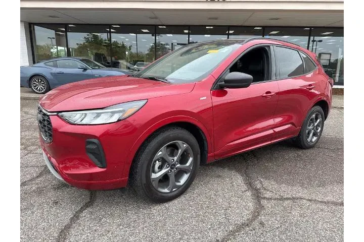 $25000 : Ford Escape 2024 AWD ST-Line image 5