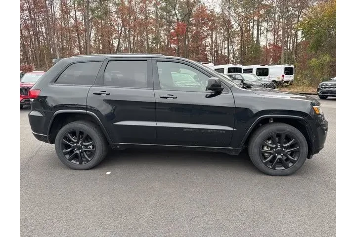 $25688 : Jeep Grand Cherokee 2021 4x4 image 6