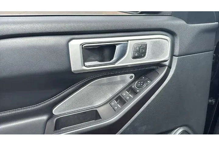 $35698 : Ford Explorer 2020 AWD ST 4d image 6