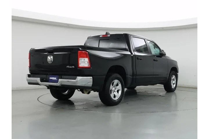 $35998 : Ram 1500 2023 4x4 Big Horn 4 image 8