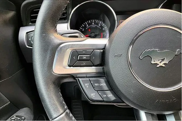 $24000 : Ford Mustang 2017 GT 2dr Fas image 10