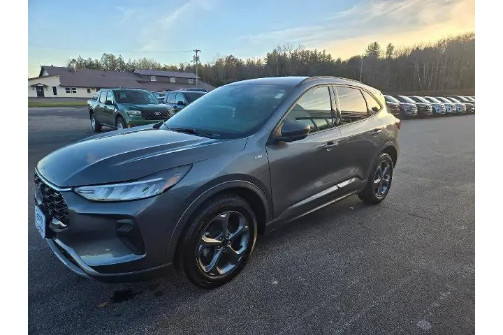 $24995 : Ford Escape 2023 AWD ST-Line image 4