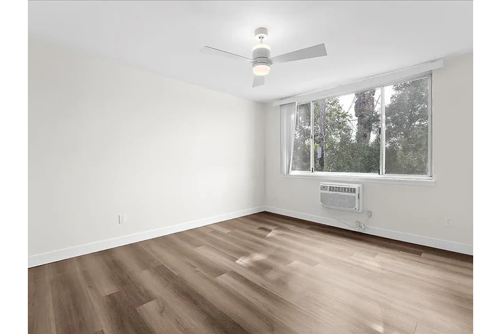 $1100 : Renta ideal cerca del Downtown image 6