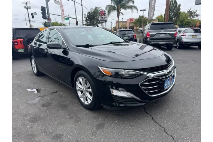 $12998 : 2019 Malibu LT image 3