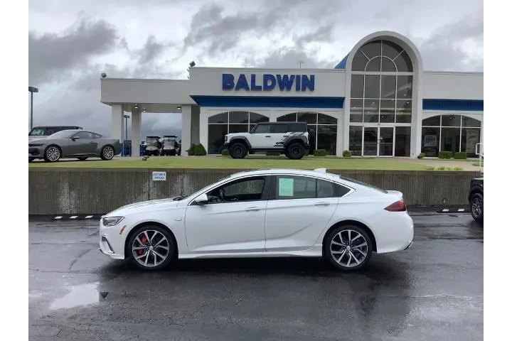 $19950 : Buick Regal Sportback 2018 A image 4